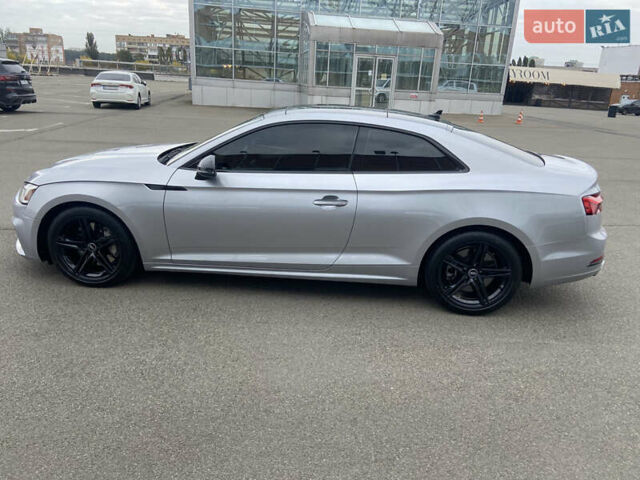 Серый Ауди А5, объемом двигателя 1.98 л и пробегом 179 тыс. км за 18900 $, фото 9 на Automoto.ua