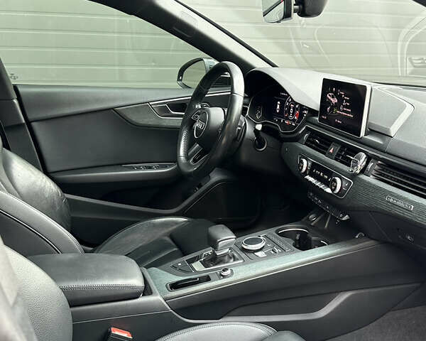 Серый Ауди А5, объемом двигателя 1.98 л и пробегом 127 тыс. км за 26000 $, фото 17 на Automoto.ua