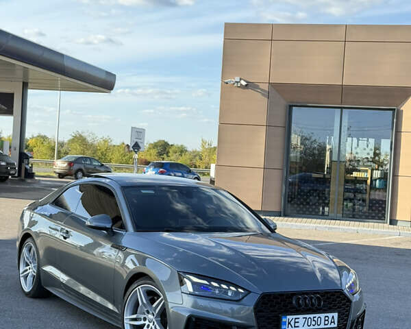 Серый Ауди А5, объемом двигателя 2 л и пробегом 72 тыс. км за 20500 $, фото 1 на Automoto.ua