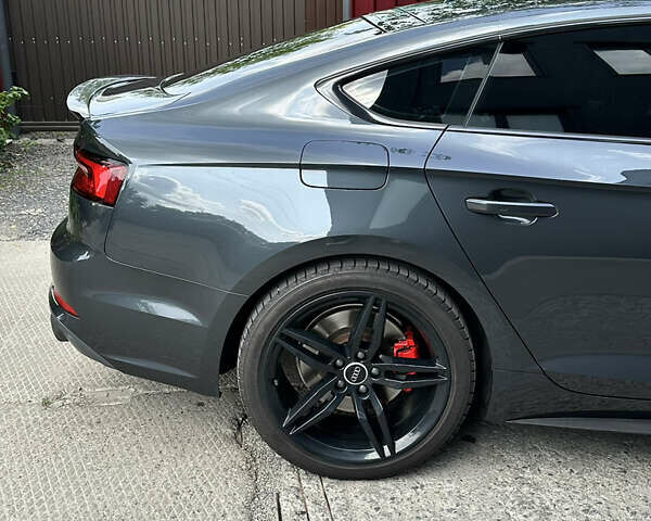 Серый Ауди А5, объемом двигателя 1.98 л и пробегом 127 тыс. км за 26000 $, фото 4 на Automoto.ua