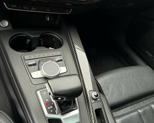 Ауди А5 2017 в Днепре (Днепропетровске) на Automoto.ua Серый Ауди А5, объемом двигателя 2 л и пробегом 74 тыс. км за 20900 $, фото 23 на Automoto.ua