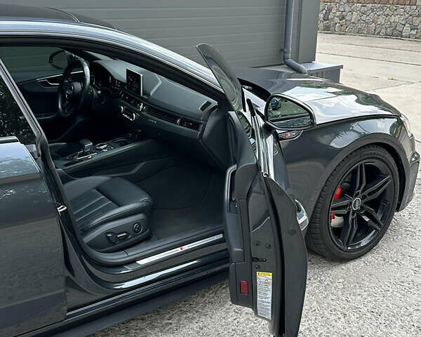 Серый Ауди А5, объемом двигателя 1.98 л и пробегом 127 тыс. км за 26000 $, фото 18 на Automoto.ua