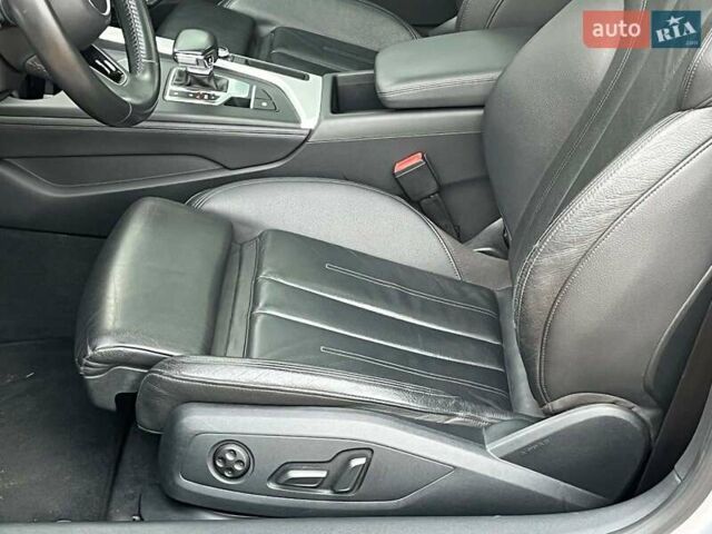 Серый Ауди А5, объемом двигателя 2 л и пробегом 129 тыс. км за 21990 $, фото 30 на Automoto.ua