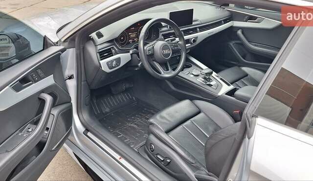 Сірий Ауді A5, об'ємом двигуна 1.98 л та пробігом 130 тис. км за 21000 $, фото 10 на Automoto.ua