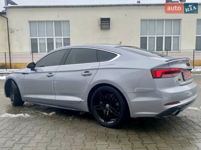 Серый Ауди А5, объемом двигателя 1.98 л и пробегом 152 тыс. км за 20000 $, фото 12 на Automoto.ua