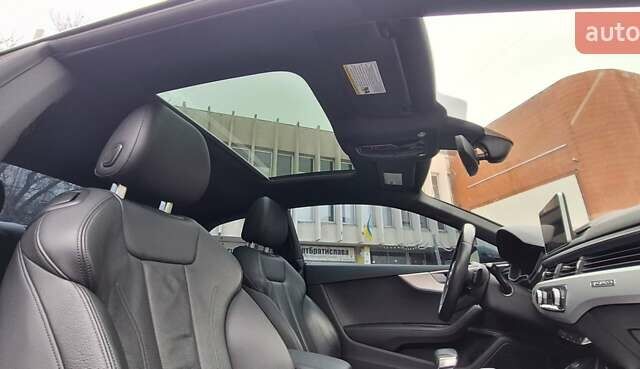 Сірий Ауді A5, об'ємом двигуна 1.98 л та пробігом 130 тис. км за 21000 $, фото 17 на Automoto.ua