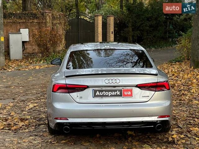 Серый Ауди А5, объемом двигателя 2 л и пробегом 129 тыс. км за 21990 $, фото 10 на Automoto.ua