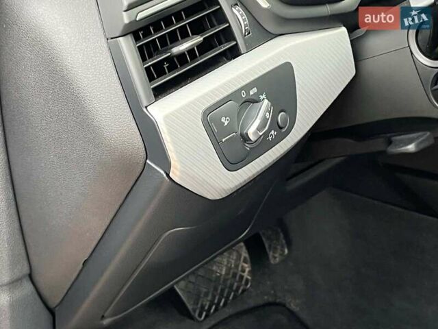 Серый Ауди А5, объемом двигателя 2 л и пробегом 129 тыс. км за 21990 $, фото 28 на Automoto.ua