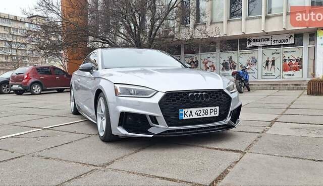 Сірий Ауді A5, об'ємом двигуна 1.98 л та пробігом 130 тис. км за 21000 $, фото 20 на Automoto.ua