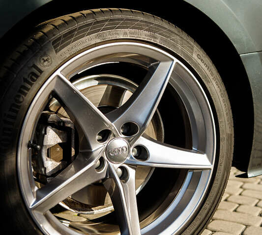 Серый Ауди А5, объемом двигателя 1.97 л и пробегом 25 тыс. км за 32500 $, фото 40 на Automoto.ua