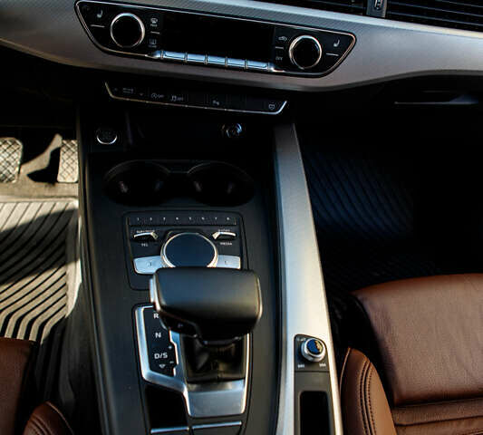 Серый Ауди А5, объемом двигателя 1.97 л и пробегом 25 тыс. км за 32500 $, фото 35 на Automoto.ua