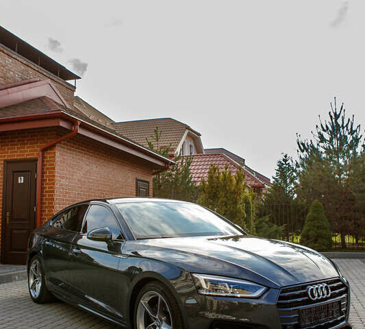 Серый Ауди А5, объемом двигателя 1.97 л и пробегом 25 тыс. км за 32500 $, фото 11 на Automoto.ua