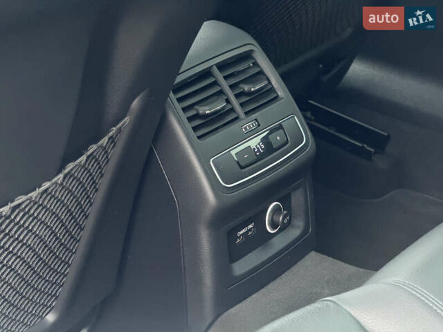 Серый Ауди А5, объемом двигателя 2 л и пробегом 95 тыс. км за 27000 $, фото 30 на Automoto.ua