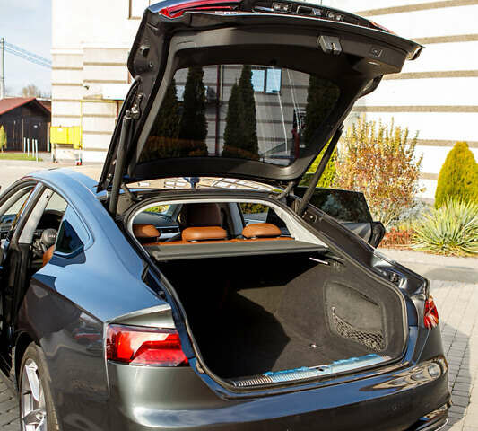 Серый Ауди А5, объемом двигателя 1.97 л и пробегом 25 тыс. км за 32500 $, фото 45 на Automoto.ua