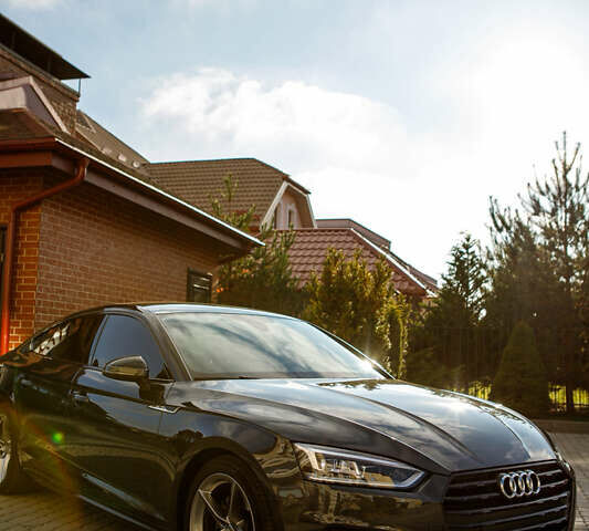 Серый Ауди А5, объемом двигателя 1.97 л и пробегом 25 тыс. км за 32500 $, фото 4 на Automoto.ua