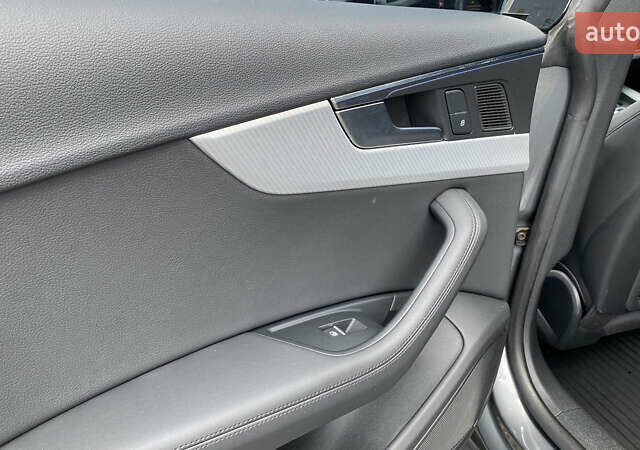Сірий Ауді A5, об'ємом двигуна 2 л та пробігом 147 тис. км за 25700 $, фото 60 на Automoto.ua