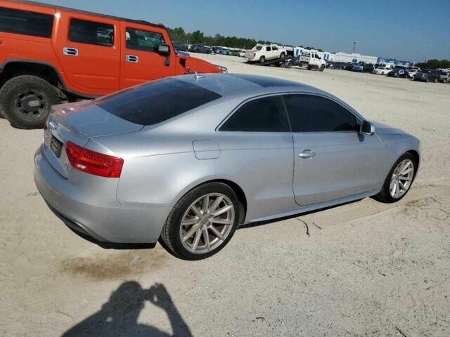 Серый Ауди А5, объемом двигателя 2 л и пробегом 109 тыс. км за 3800 $, фото 3 на Automoto.ua
