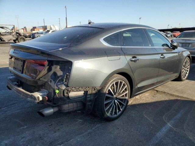 Серый Ауди А5, объемом двигателя 2 л и пробегом 62 тыс. км за 9000 $, фото 2 на Automoto.ua