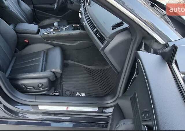 Сірий Ауді A5, об'ємом двигуна 2 л та пробігом 17 тис. км за 27450 $, фото 1 на Automoto.ua