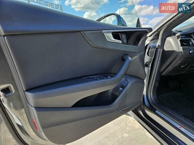 Серый Ауди А5, объемом двигателя 1.98 л и пробегом 102 тыс. км за 29900 $, фото 15 на Automoto.ua