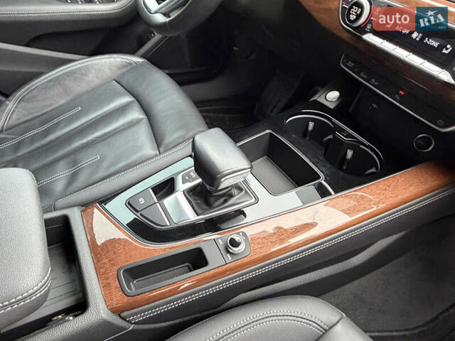 Сірий Ауді A5, об'ємом двигуна 1.97 л та пробігом 56 тис. км за 32000 $, фото 13 на Automoto.ua