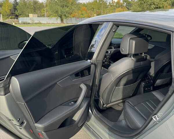 Сірий Ауді A5, об'ємом двигуна 1.98 л та пробігом 32 тис. км за 35700 $, фото 16 на Automoto.ua