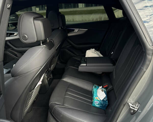 Сірий Ауді A5, об'ємом двигуна 1.98 л та пробігом 32 тис. км за 35700 $, фото 17 на Automoto.ua