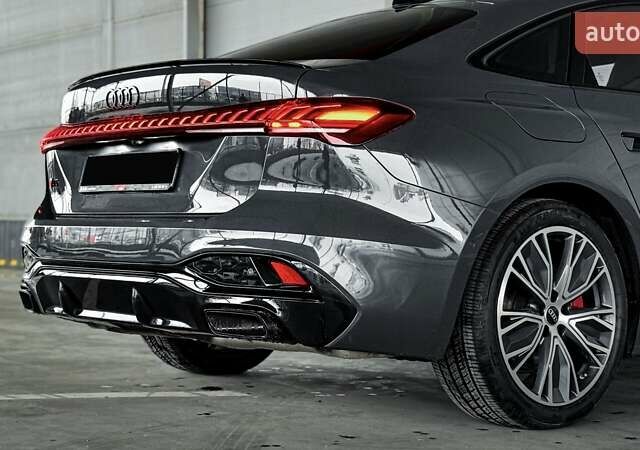 Серый Ауди А5, объемом двигателя 1.98 л и пробегом 1 тыс. км за 67500 $, фото 24 на Automoto.ua