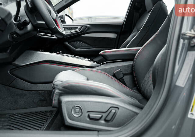 Серый Ауди А5, объемом двигателя 1.98 л и пробегом 1 тыс. км за 67500 $, фото 33 на Automoto.ua