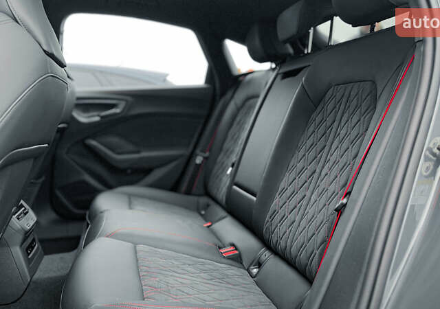 Серый Ауди А5, объемом двигателя 1.98 л и пробегом 1 тыс. км за 67500 $, фото 40 на Automoto.ua