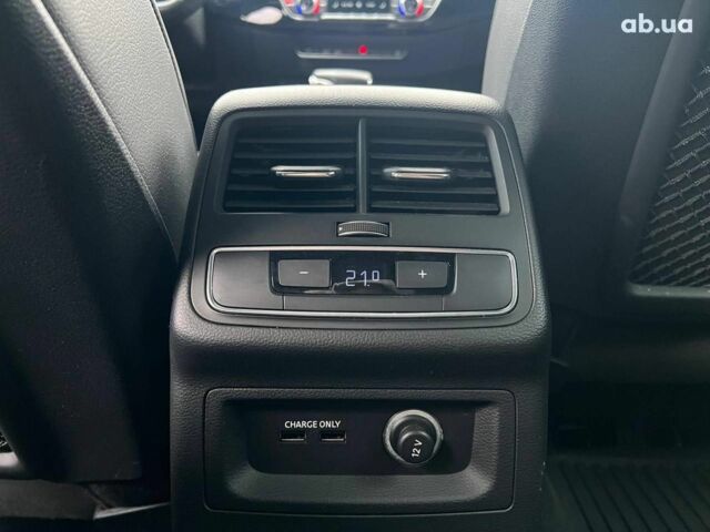 Синий Ауди А5, объемом двигателя 2 л и пробегом 100 тыс. км за 28840 $, фото 42 на Automoto.ua