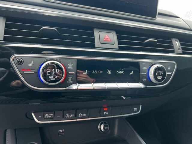 Синий Ауди А5, объемом двигателя 2 л и пробегом 100 тыс. км за 28840 $, фото 37 на Automoto.ua