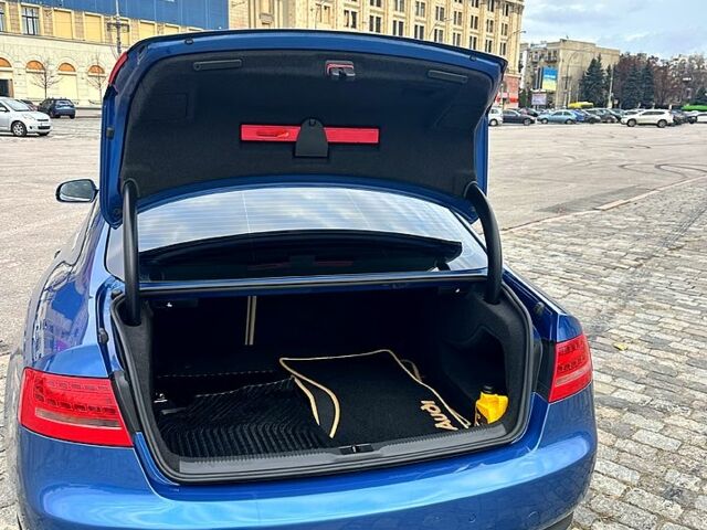 Синий Ауди А5, объемом двигателя 2 л и пробегом 130 тыс. км за 9999 $, фото 11 на Automoto.ua