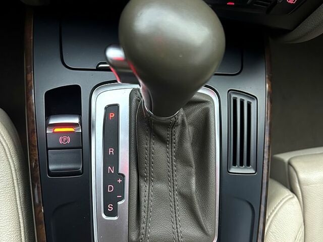 Синий Ауди А5, объемом двигателя 2 л и пробегом 130 тыс. км за 9999 $, фото 9 на Automoto.ua