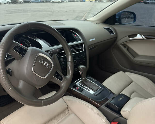 Синій Ауді A5, об'ємом двигуна 1.98 л та пробігом 135 тис. км за 9499 $, фото 25 на Automoto.ua