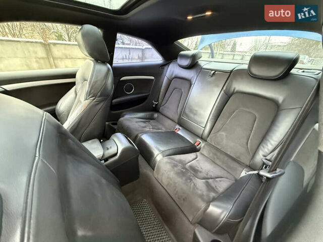 Синий Ауди А5, объемом двигателя 1.98 л и пробегом 264 тыс. км за 11500 $, фото 17 на Automoto.ua