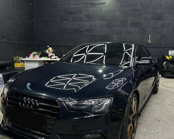 Синий Ауди А5, объемом двигателя 2 л и пробегом 270 тыс. км за 13000 $, фото 3 на Automoto.ua