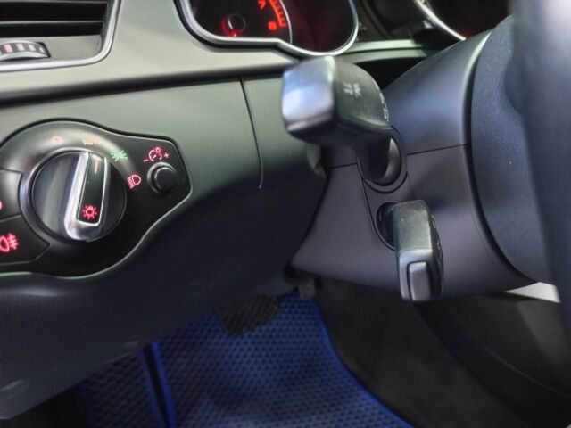 Синий Ауди А5, объемом двигателя 2 л и пробегом 164 тыс. км за 9200 $, фото 11 на Automoto.ua