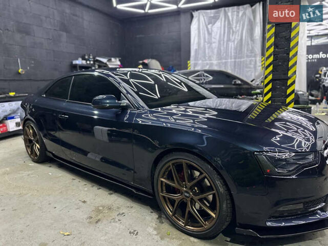 Синий Ауди А5, объемом двигателя 2 л и пробегом 270 тыс. км за 13000 $, фото 2 на Automoto.ua