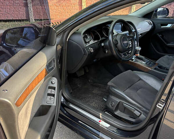 Синий Ауди А5, объемом двигателя 1.8 л и пробегом 243 тыс. км за 15000 $, фото 5 на Automoto.ua