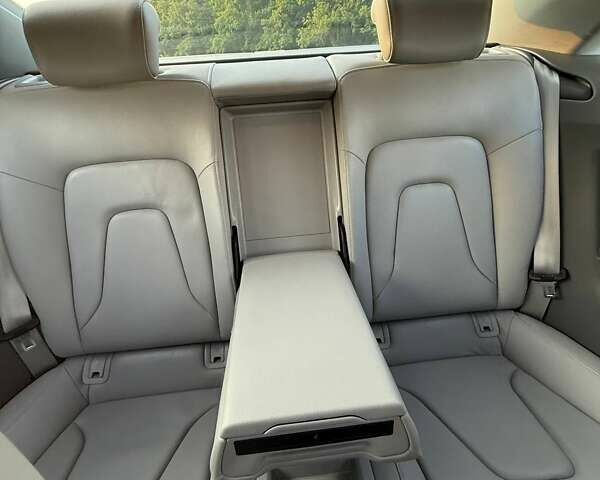 Синий Ауди А5, объемом двигателя 2 л и пробегом 160 тыс. км за 12000 $, фото 7 на Automoto.ua