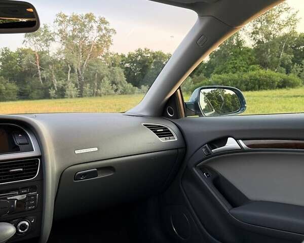 Синий Ауди А5, объемом двигателя 2 л и пробегом 160 тыс. км за 12000 $, фото 6 на Automoto.ua