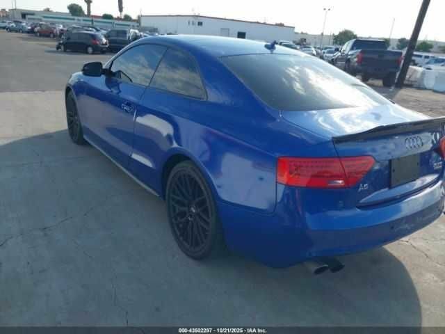 Синий Ауди А5, объемом двигателя 2 л и пробегом 82 тыс. км за 3200 $, фото 2 на Automoto.ua