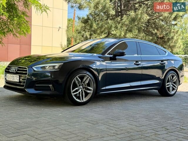 Синій Ауді A5, об'ємом двигуна 1.97 л та пробігом 108 тис. км за 24999 $, фото 2 на Automoto.ua