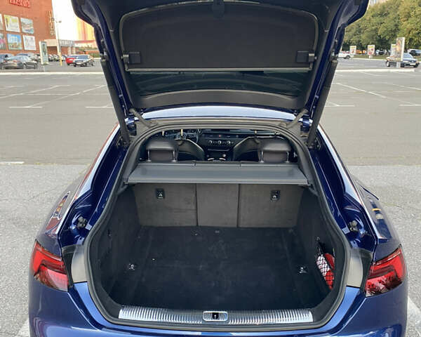 Синий Ауди А5, объемом двигателя 1.97 л и пробегом 70 тыс. км за 29500 $, фото 14 на Automoto.ua