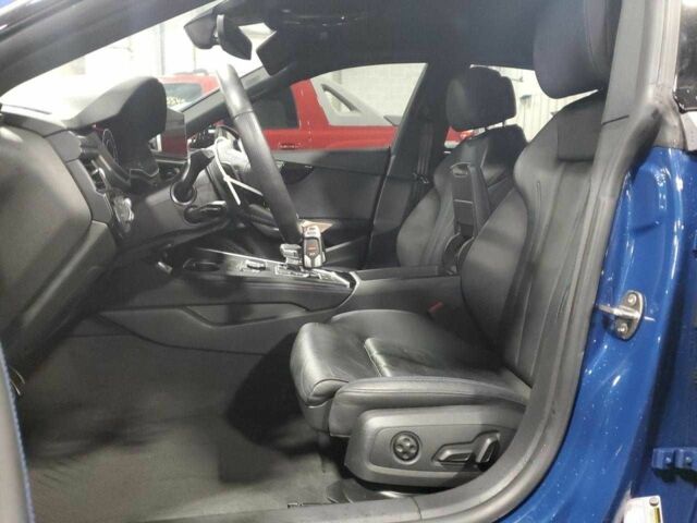 Синий Ауди А5, объемом двигателя 2 л и пробегом 61 тыс. км за 6500 $, фото 6 на Automoto.ua