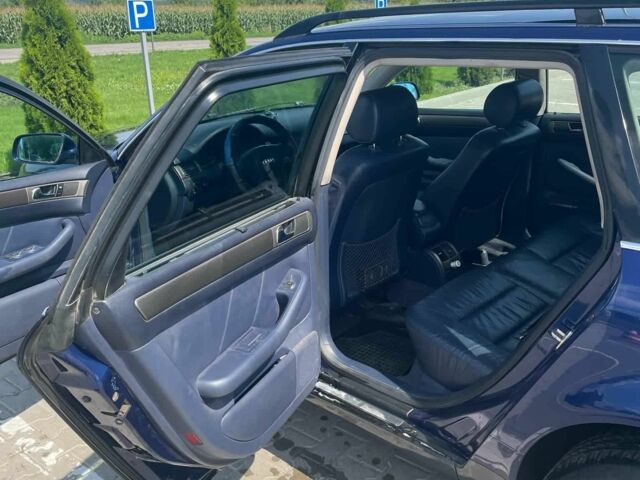 Синий Ауди А5, объемом двигателя 0 л и пробегом 260 тыс. км за 4200 $, фото 2 на Automoto.ua