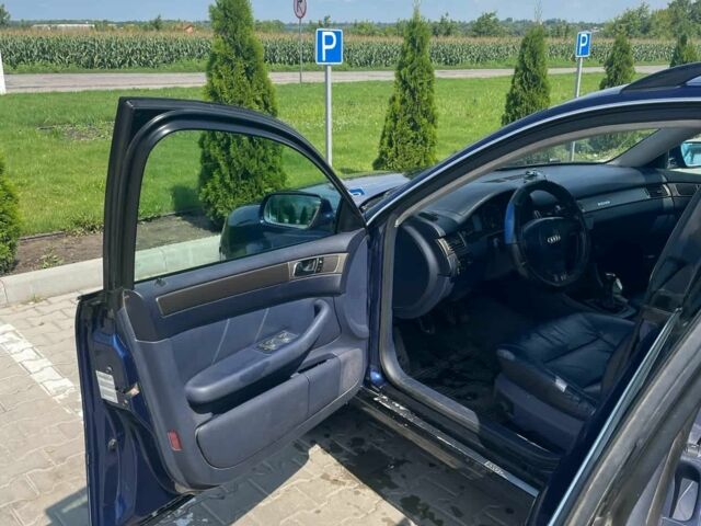 Синий Ауди А5, объемом двигателя 0 л и пробегом 260 тыс. км за 4200 $, фото 1 на Automoto.ua