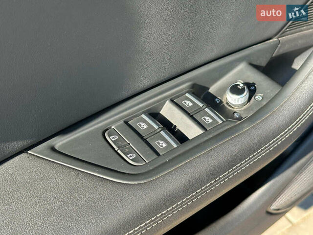 Синий Ауди А5, объемом двигателя 2 л и пробегом 78 тыс. км за 28990 $, фото 8 на Automoto.ua