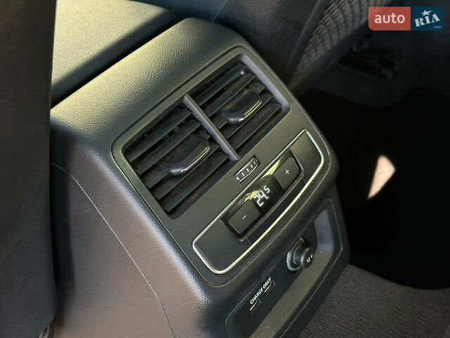 Синий Ауди А5, объемом двигателя 2 л и пробегом 78 тыс. км за 28990 $, фото 17 на Automoto.ua